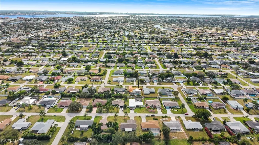1311 SE 33rd Terrace Cape Coral FL 33904