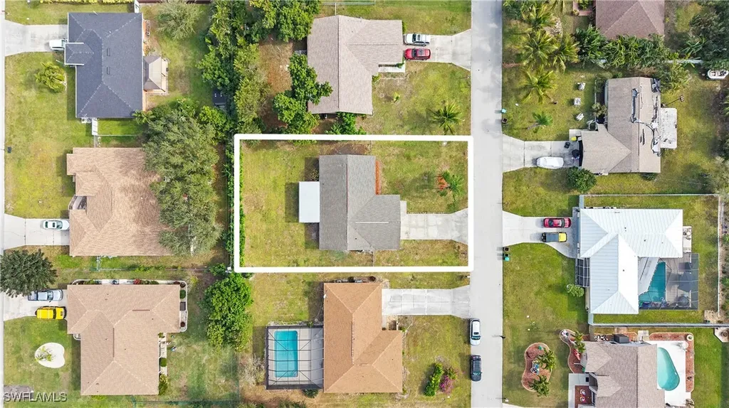 1311 SE 33rd Terrace Cape Coral FL 33904