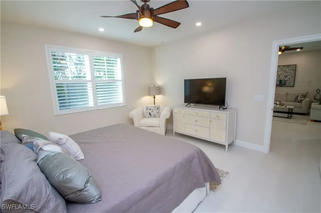 262 Indies Drive Naples FL 34114