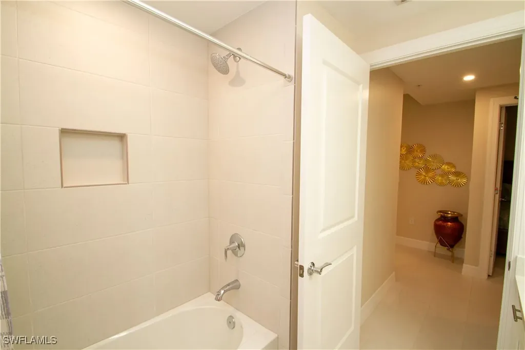 262 Indies Drive Naples FL 34114