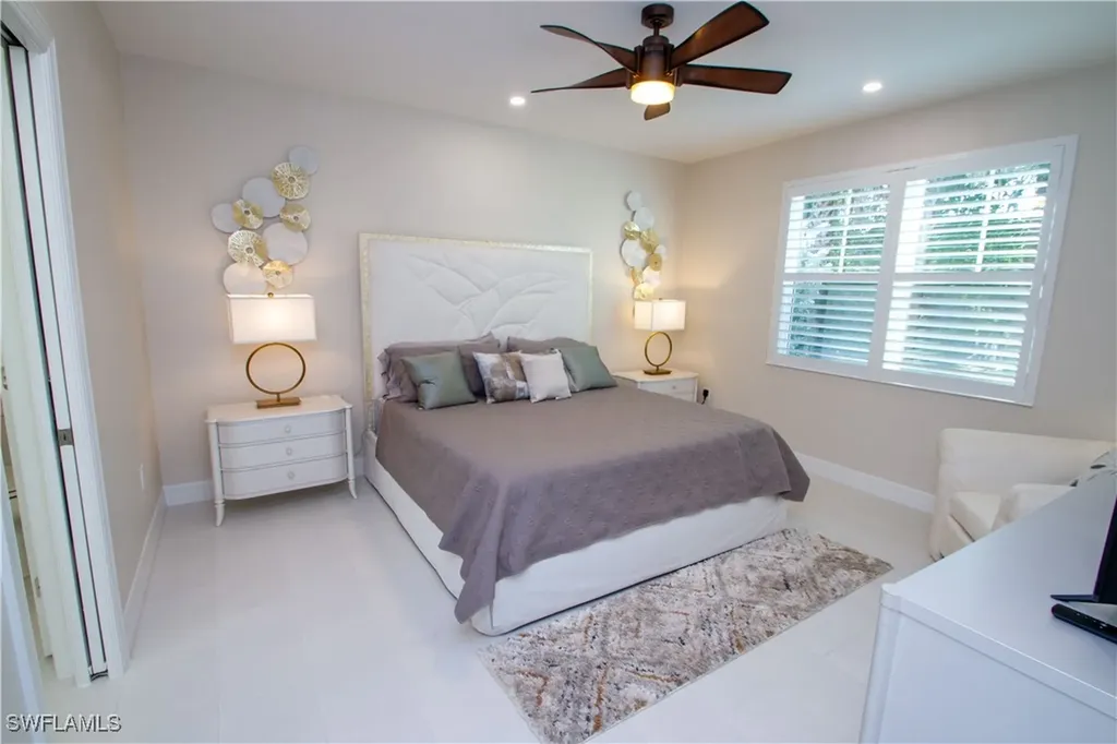 262 Indies Drive Naples FL 34114