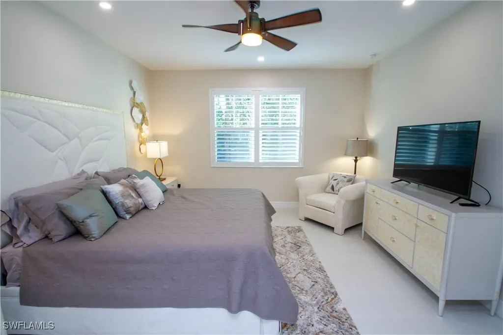 262 Indies Drive Naples FL 34114
