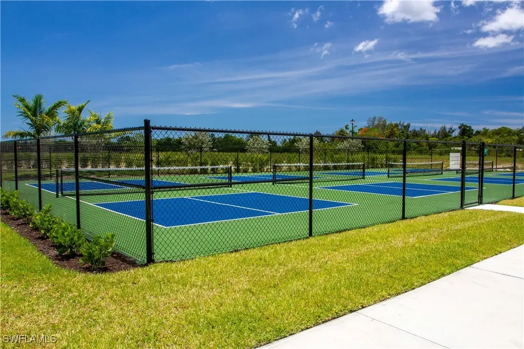 262 Indies Drive Naples FL 34114