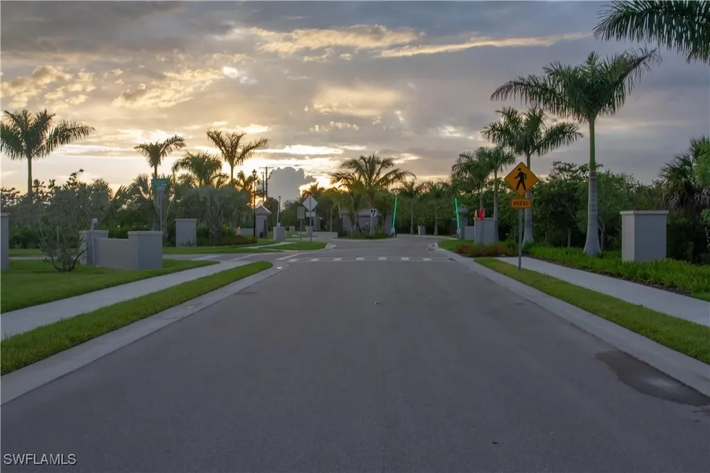 262 Indies Drive Naples FL 34114