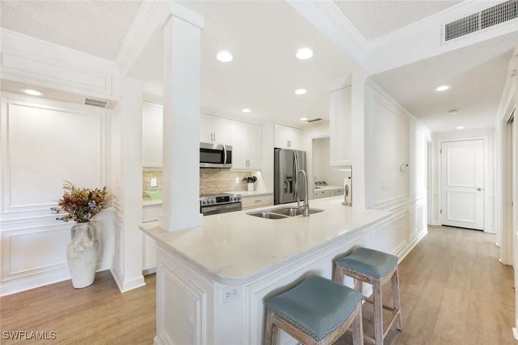 797 Willowbrook Drive Naples FL 34108