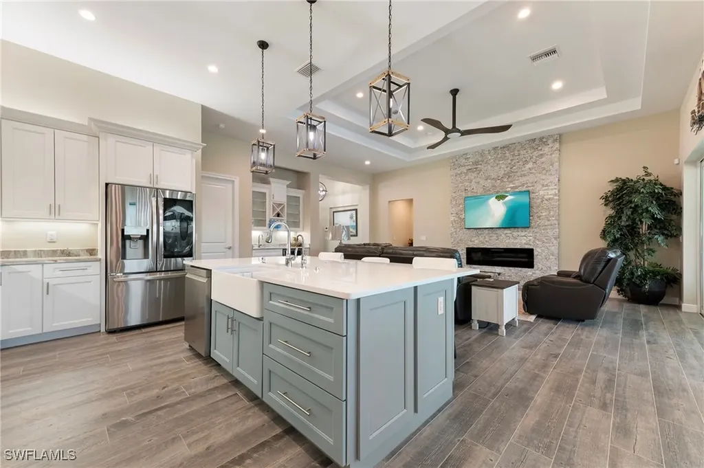 2833 NW 41st Avenue Cape Coral FL 33993