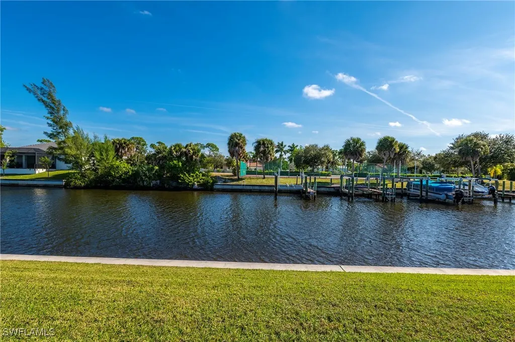 2833 NW 41st Avenue Cape Coral FL 33993