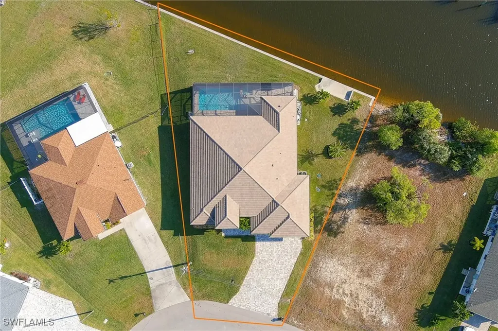 2833 NW 41st Avenue Cape Coral FL 33993