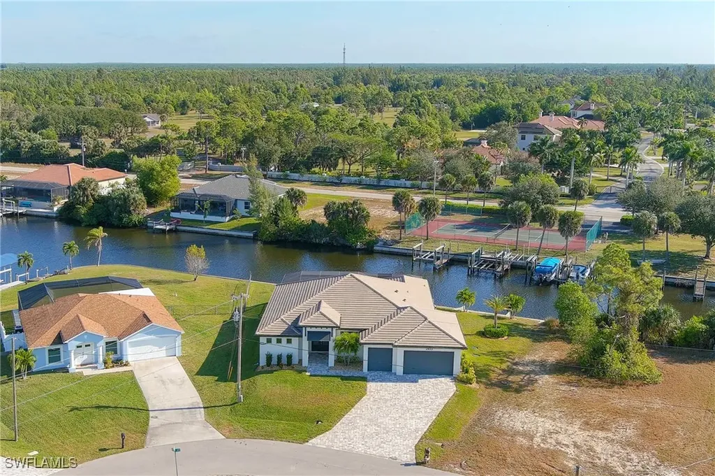 2833 NW 41st Avenue Cape Coral FL 33993