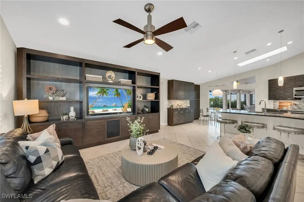 404 Bayside Avenue Naples FL 34108