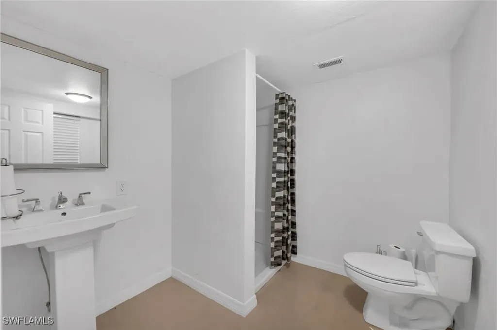 404 Bayside Avenue Naples FL 34108