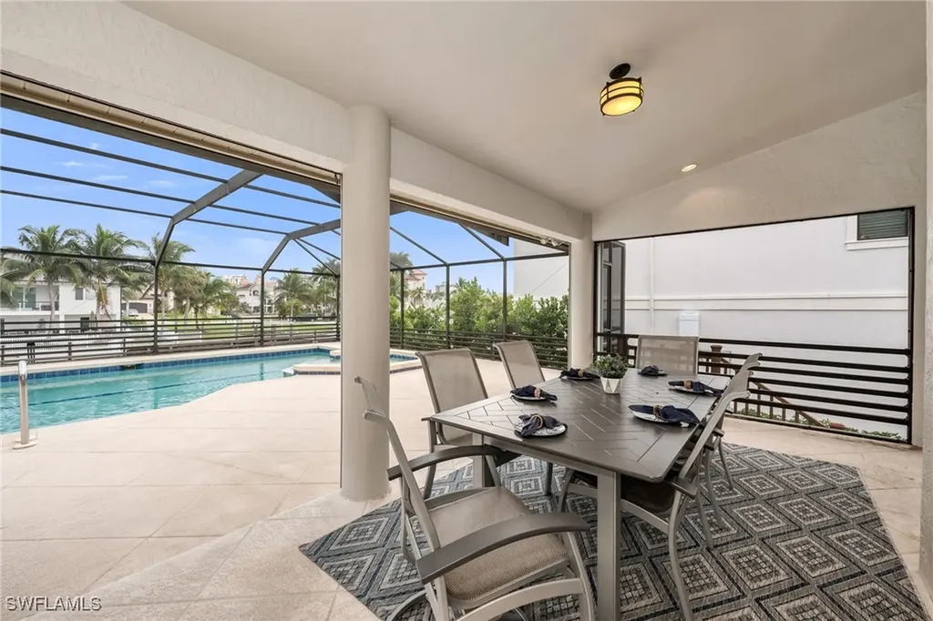 404 Bayside Avenue Naples FL 34108