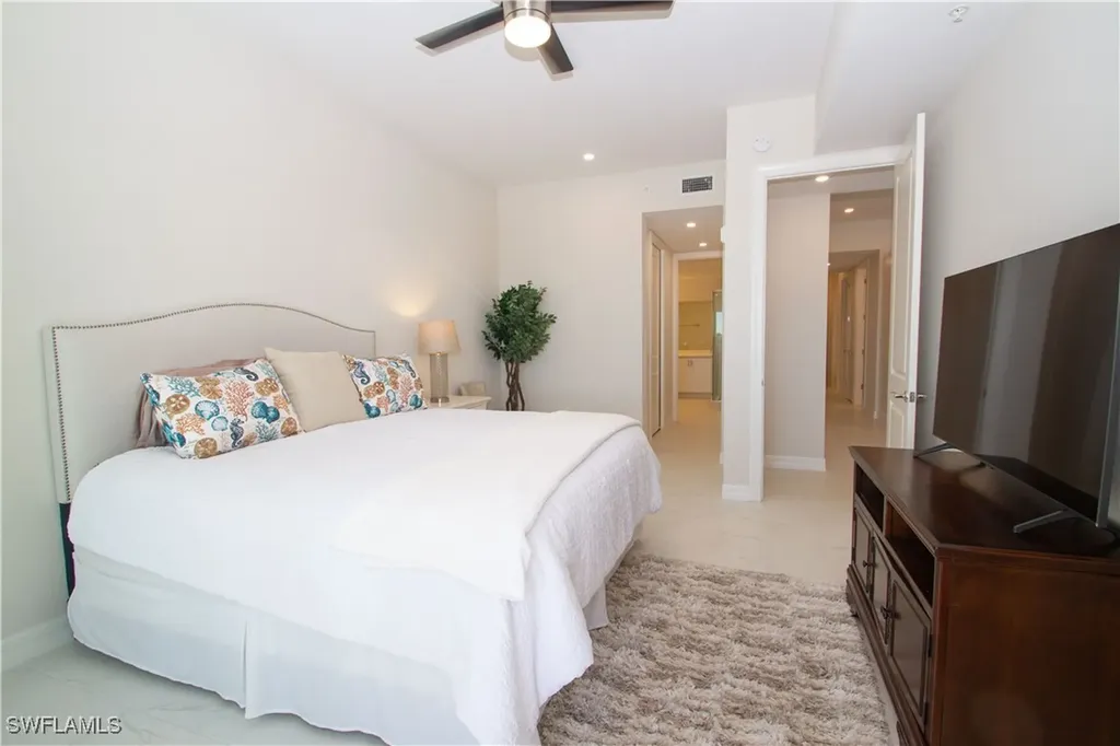 163 Indies Drive E Naples FL 34114