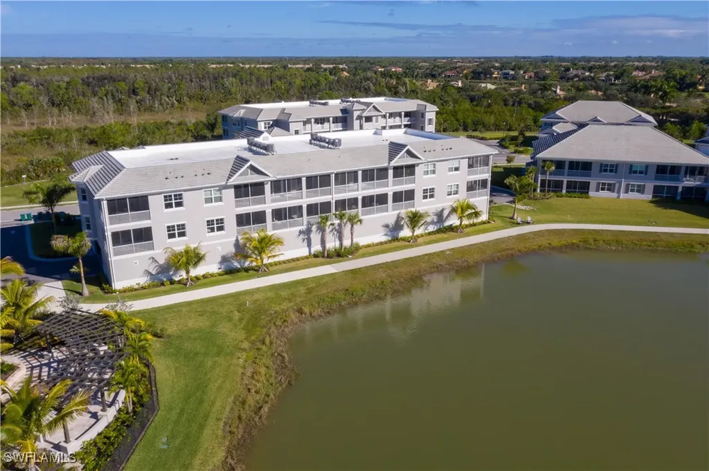 163 Indies Drive E Naples FL 34114