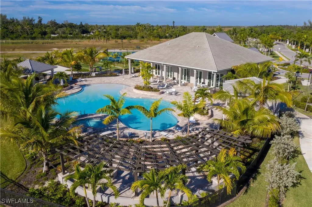 163 Indies Drive E Naples FL 34114