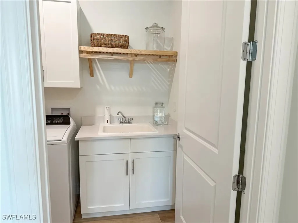 207 Indies Drive E Naples FL 34114