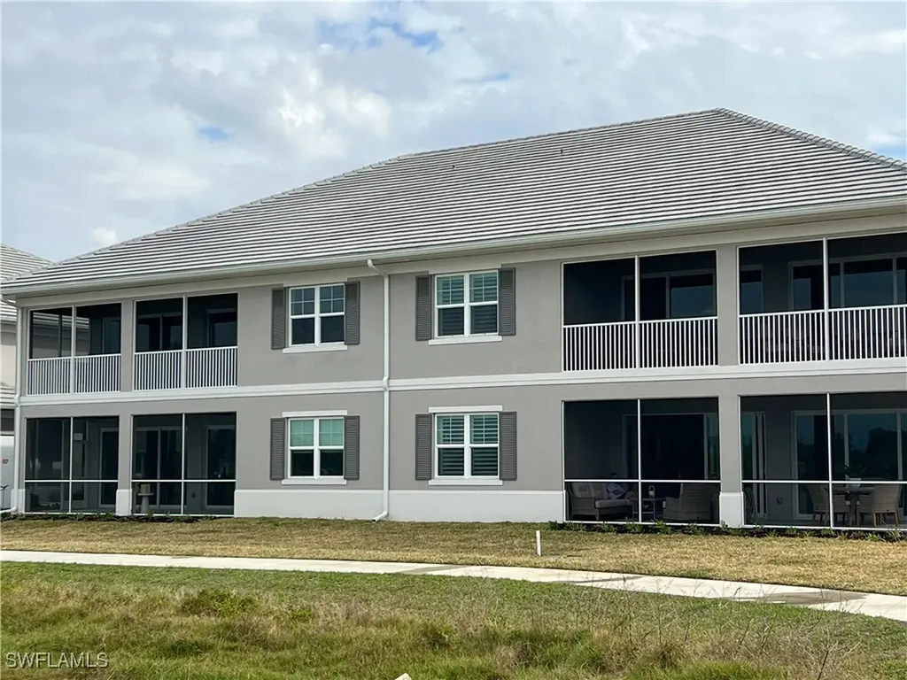 207 Indies Drive E Naples FL 34114