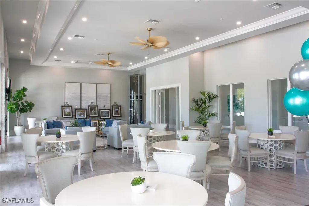 207 Indies Drive E Naples FL 34114