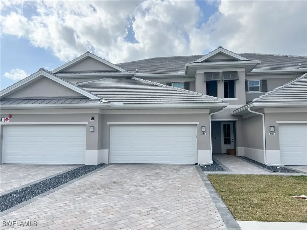 207 Indies Drive E Naples FL 34114