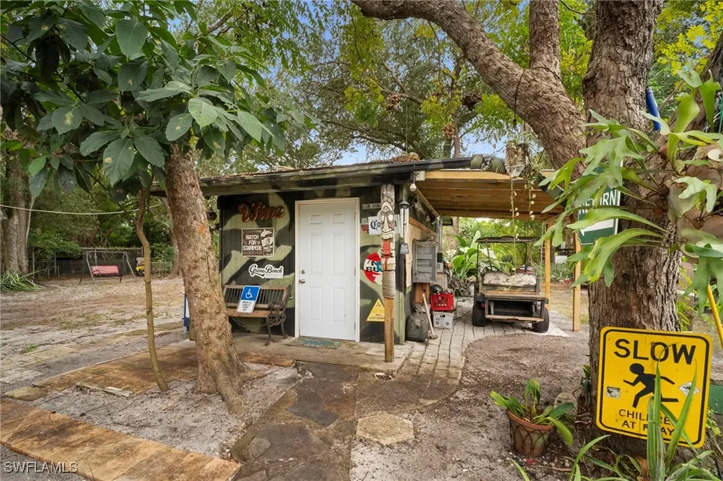 191 Abbey Lane North Fort Myers FL 33917