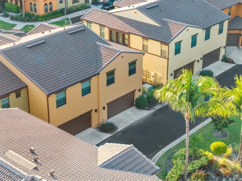 9063 Capistrano Street N Naples FL 34113