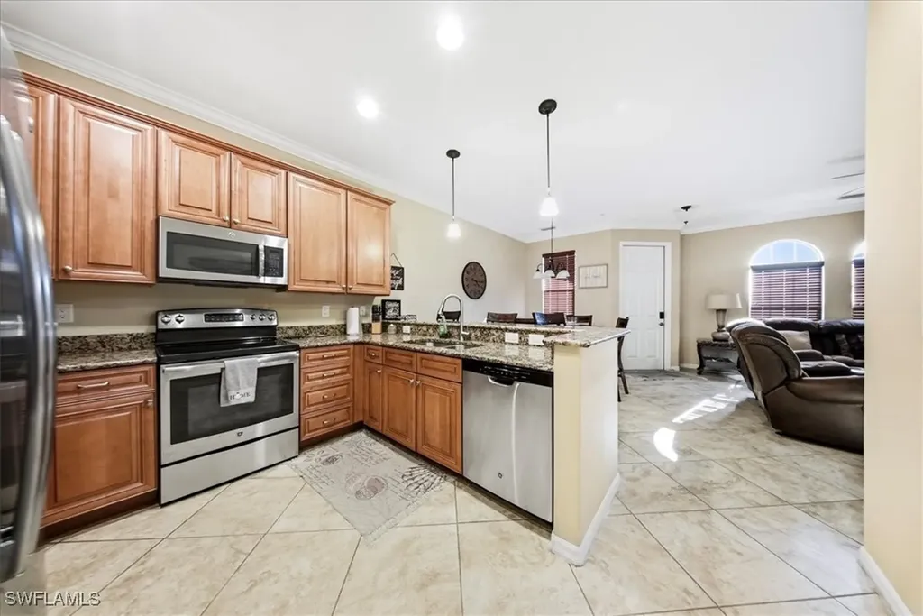 9063 Capistrano Street N Naples FL 34113
