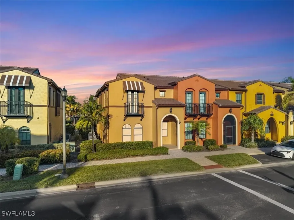 9063 Capistrano Street N Naples FL 34113