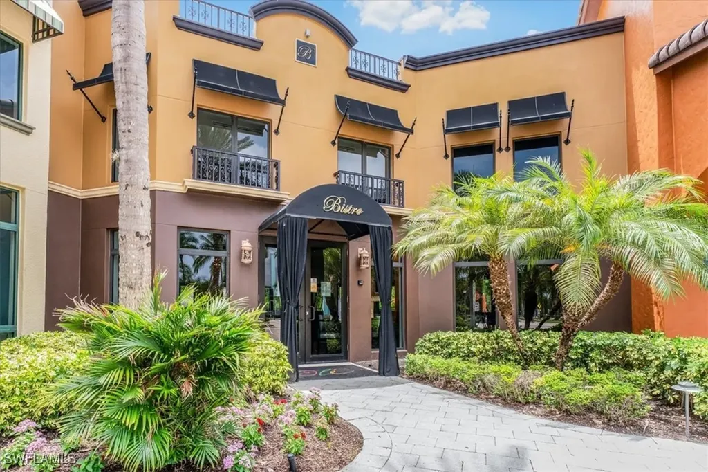 9063 Capistrano Street N Naples FL 34113