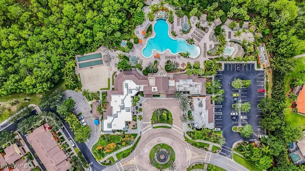 9063 Capistrano Street N Naples FL 34113