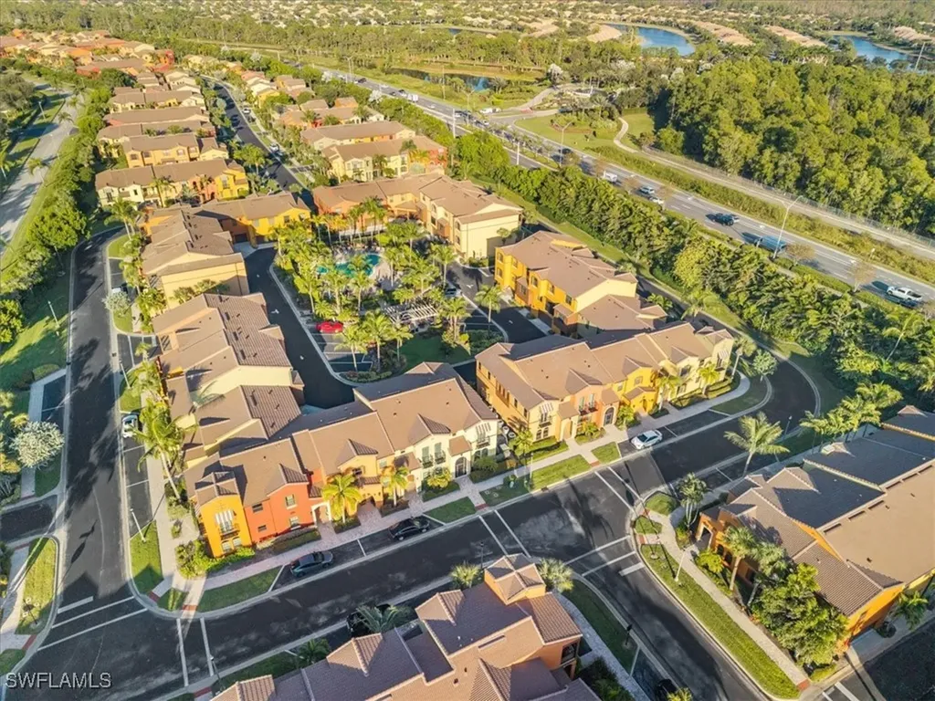 9063 Capistrano Street N Naples FL 34113