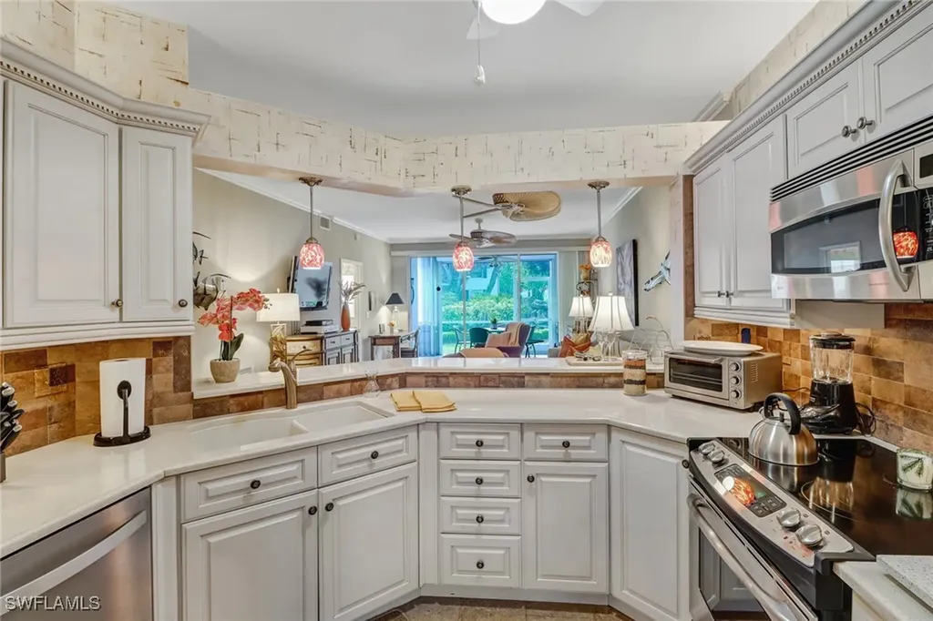 7108 Barrington Circle Naples FL 34108
