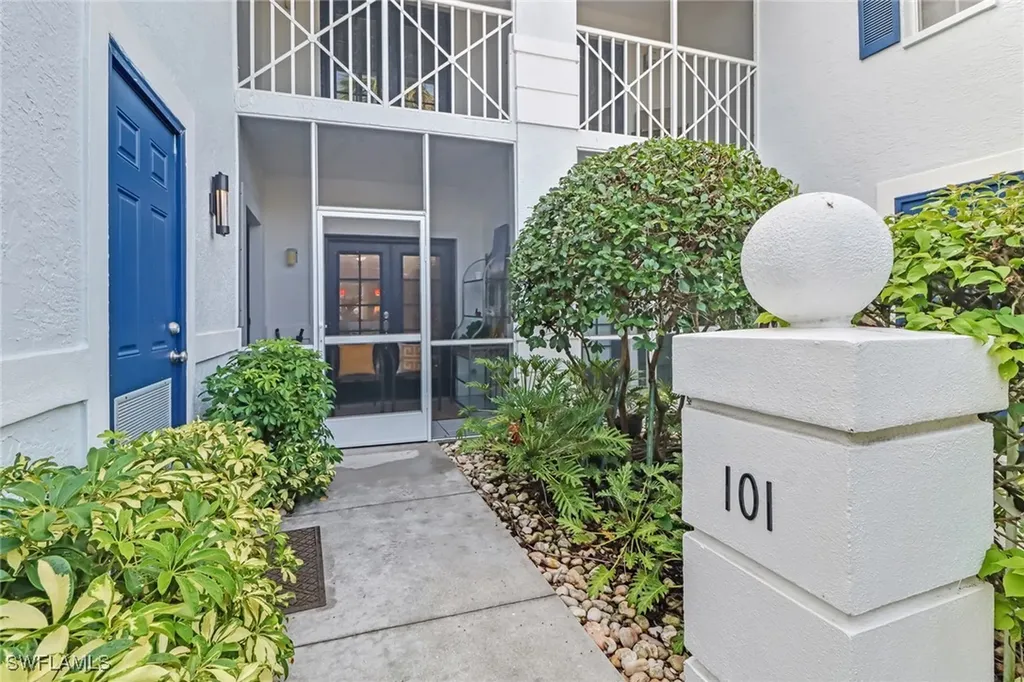 7108 Barrington Circle Naples FL 34108