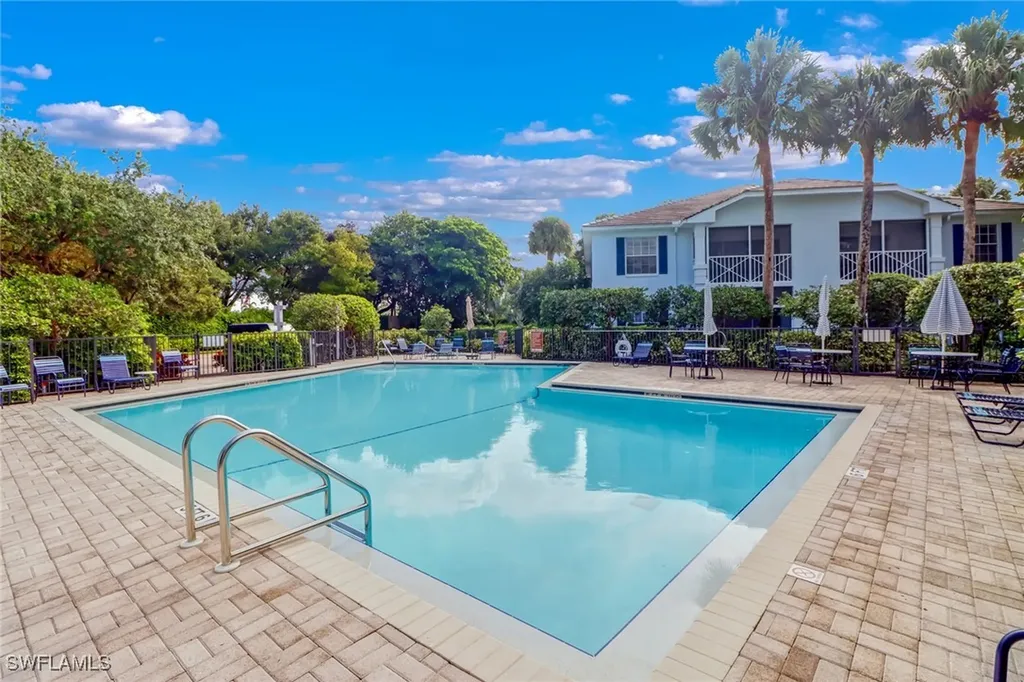 7108 Barrington Circle Naples FL 34108