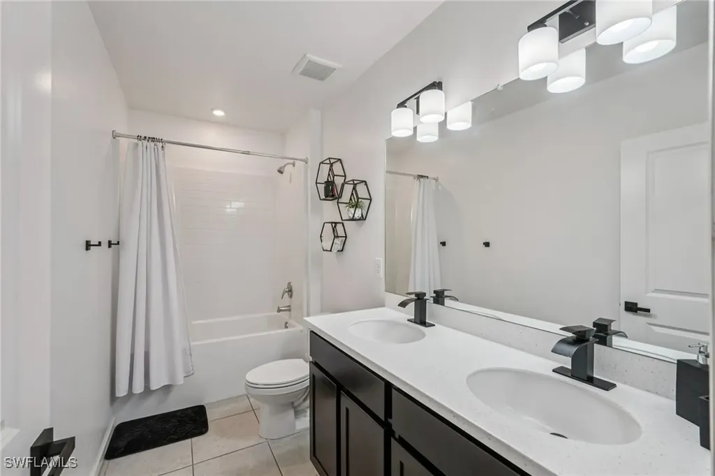 1905 NE 17th Avenue Cape Coral FL 33909