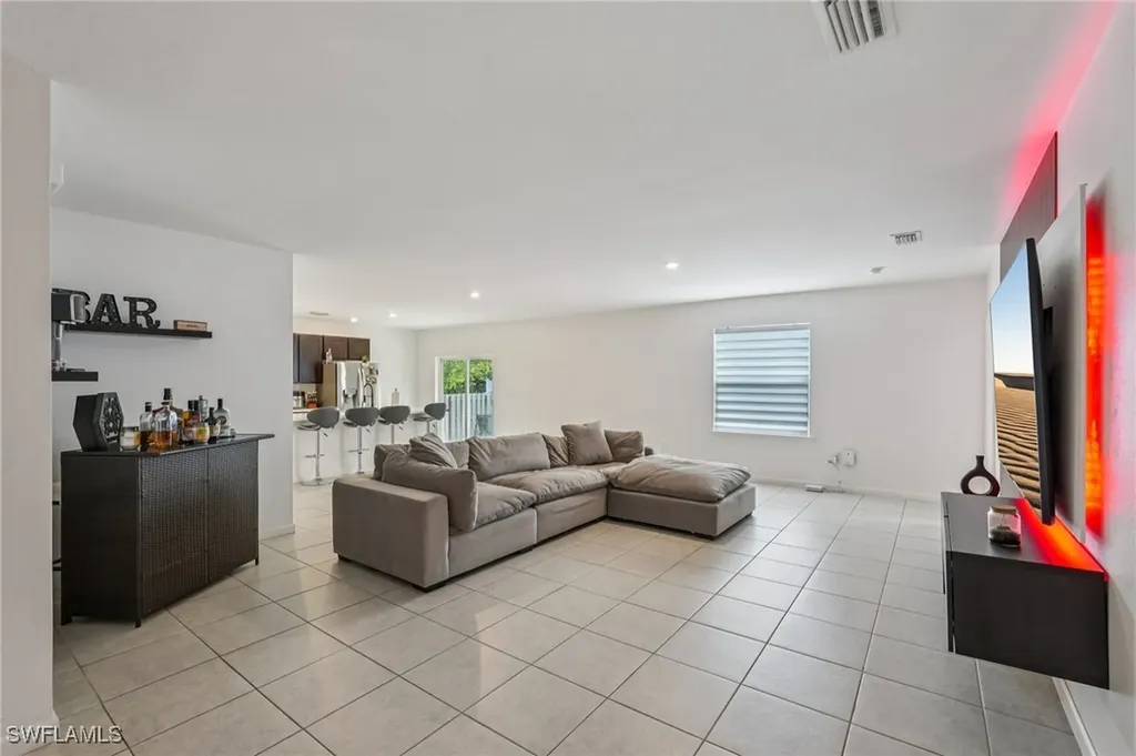 1905 NE 17th Avenue Cape Coral FL 33909