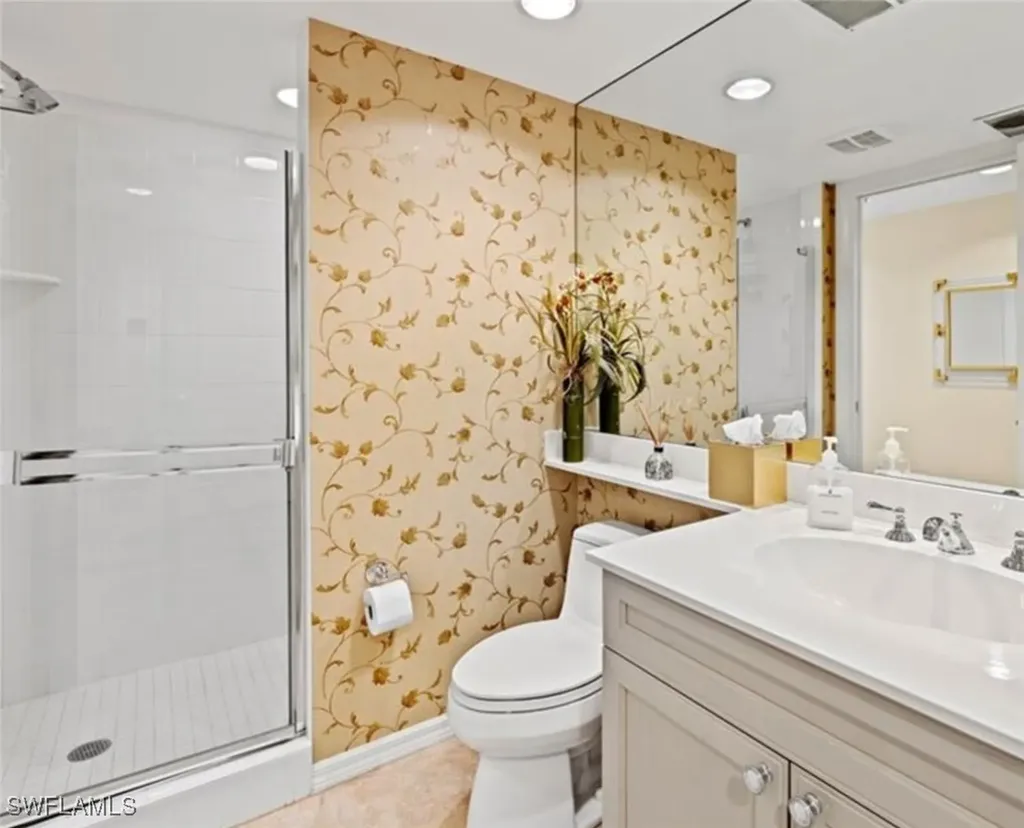 7575 Pelican Bay Boulevard Naples FL 34108