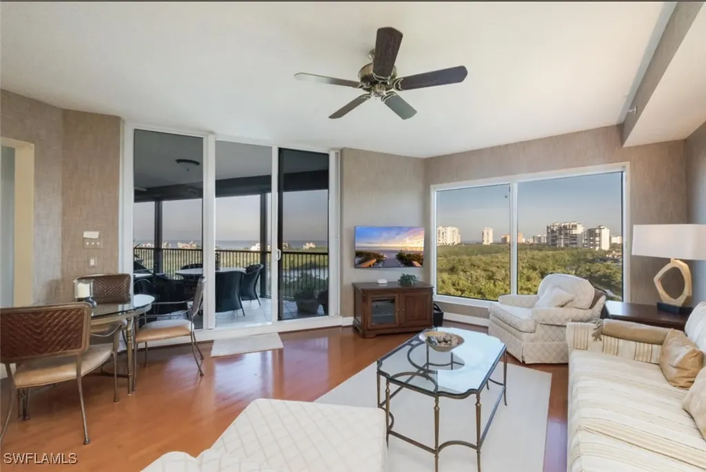 7575 Pelican Bay Boulevard Naples FL 34108