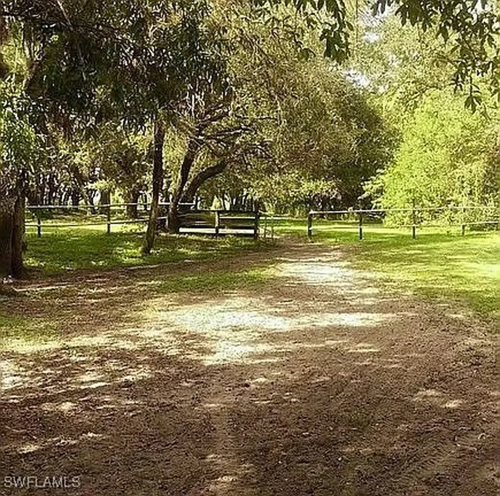 23261 Tuckahoe Road Alva FL 33920