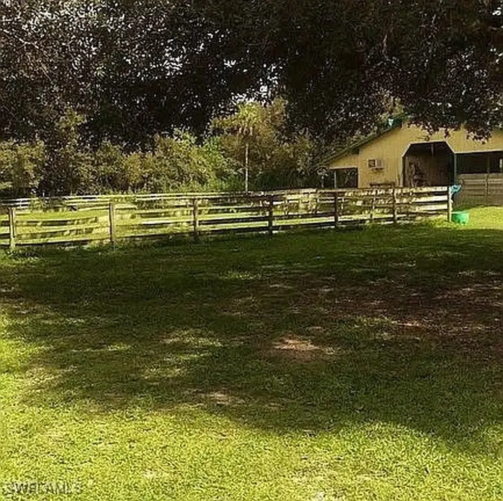 23261 Tuckahoe Road Alva FL 33920