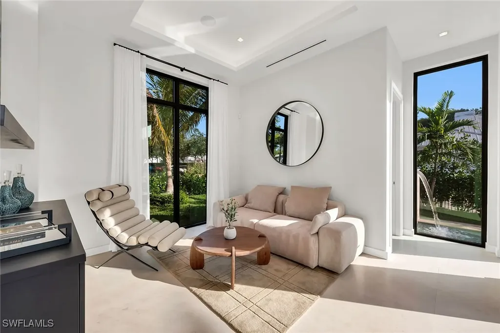 788 7th Avenue N Naples FL 34102