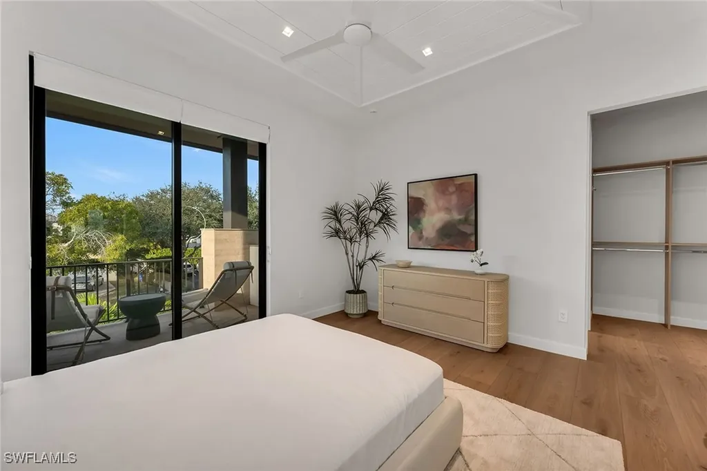 788 7th Avenue N Naples FL 34102