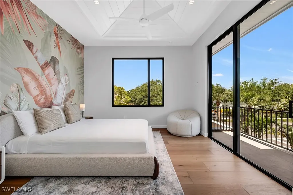 788 7th Avenue N Naples FL 34102