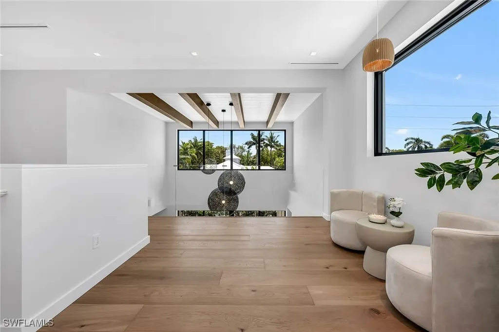 788 7th Avenue N Naples FL 34102