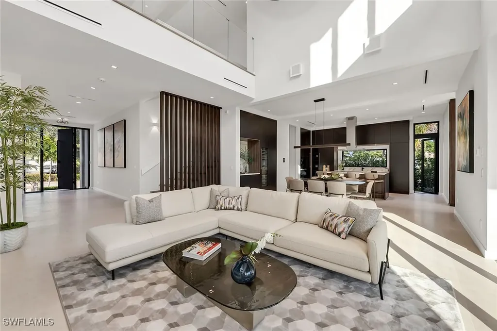 788 7th Avenue N Naples FL 34102