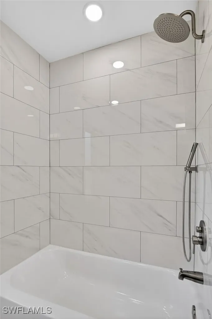 5191 Sunbury Court Naples FL 34104