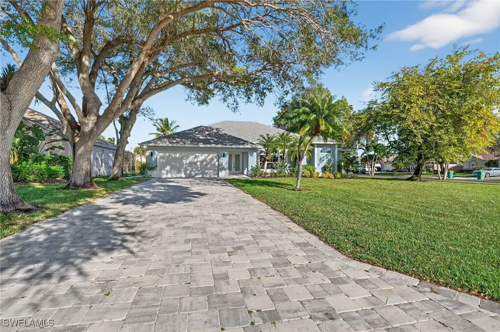 5191 Sunbury Court Naples FL 34104