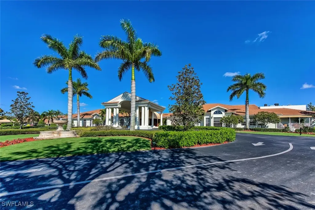1100 Eastham Way Naples FL 34104