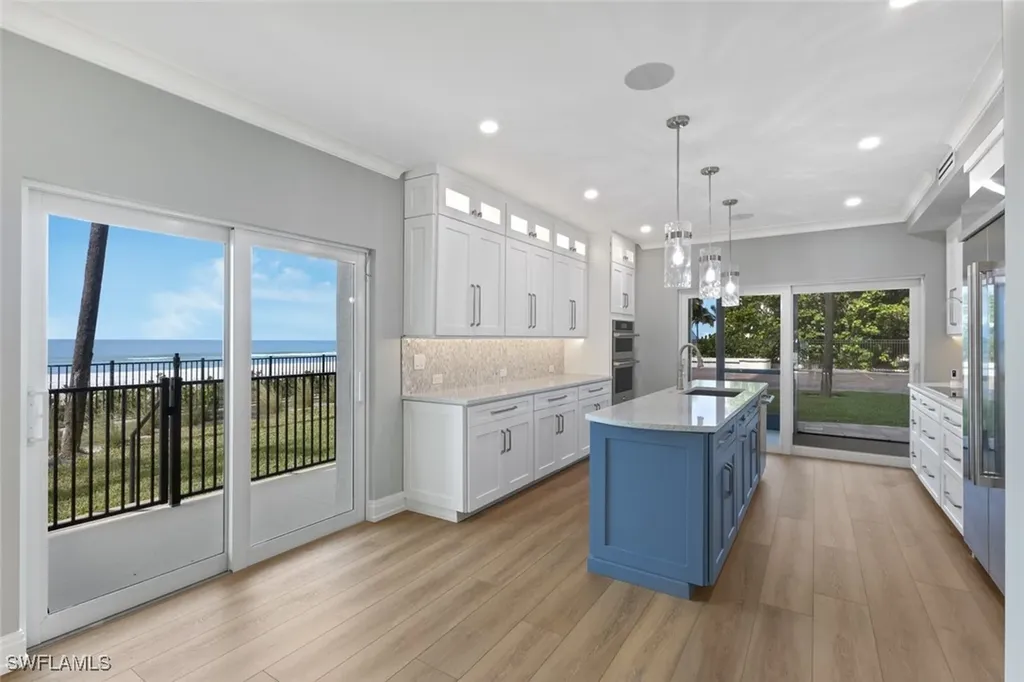 3399 Gulf Shore Boulevard N Naples FL 34103