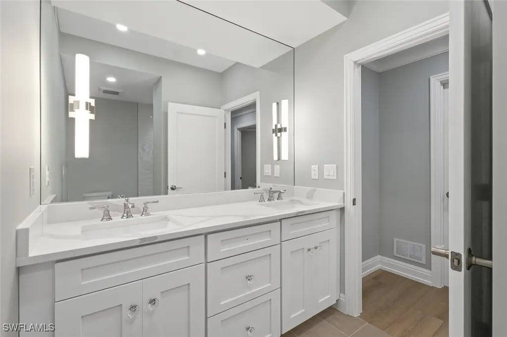 3399 Gulf Shore Boulevard N Naples FL 34103