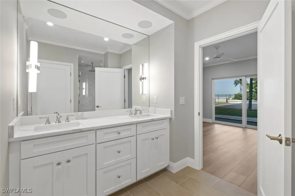 3399 Gulf Shore Boulevard N Naples FL 34103